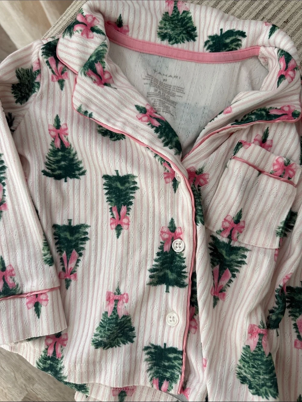 Viral Tahari Christmas pj set